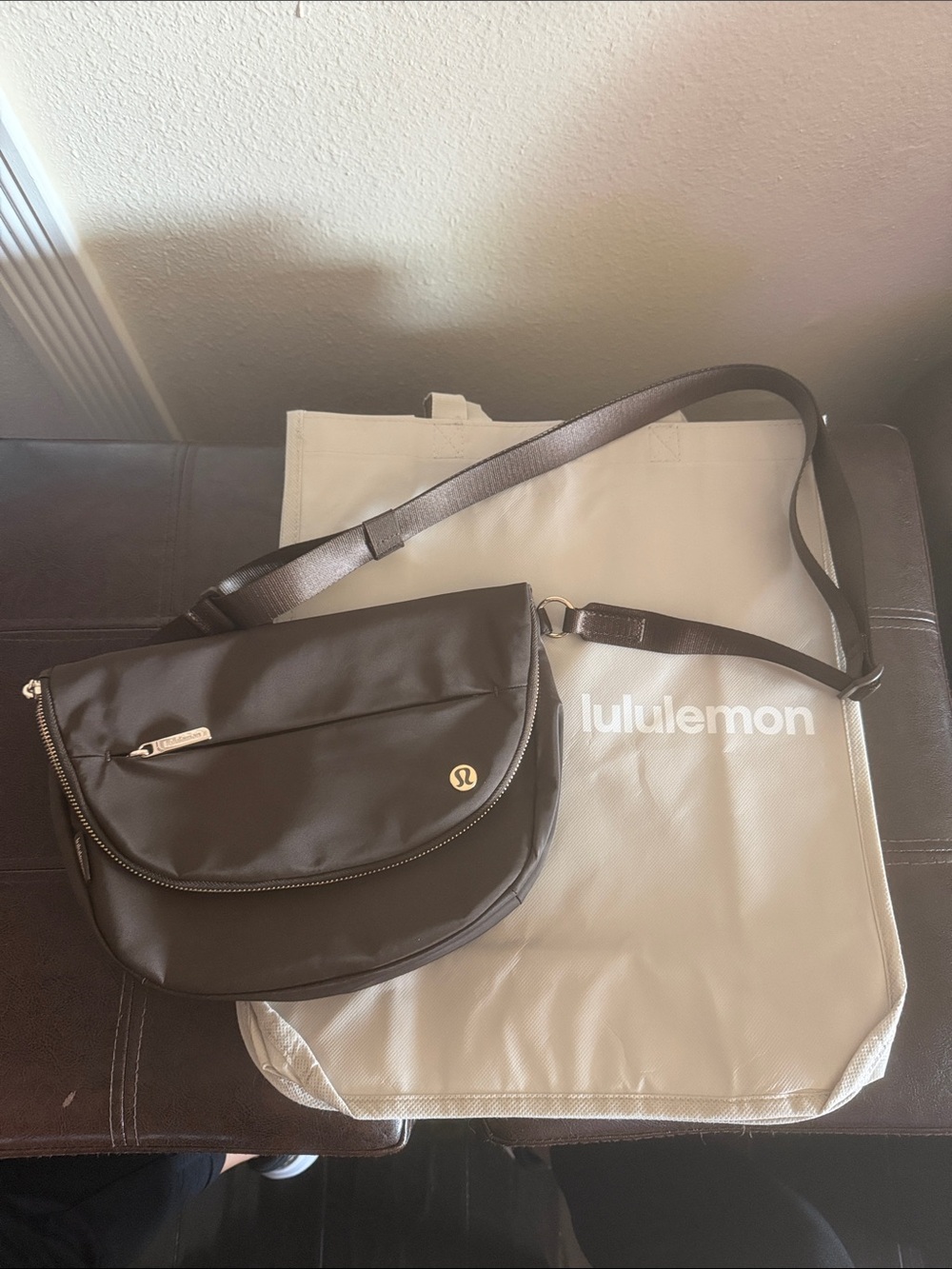 Lululemon All festival Bag with Gold Hardware brown walnut crunch 5L